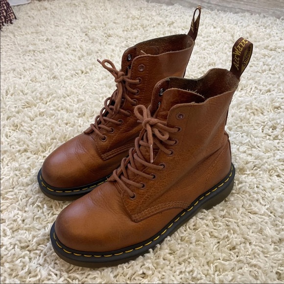 ❗️SOLD❗️Dr. Martens size 7 - Picture 1 of 6